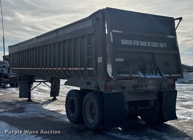 image for item EA2302 2001 Fruehuaf end dump trailer