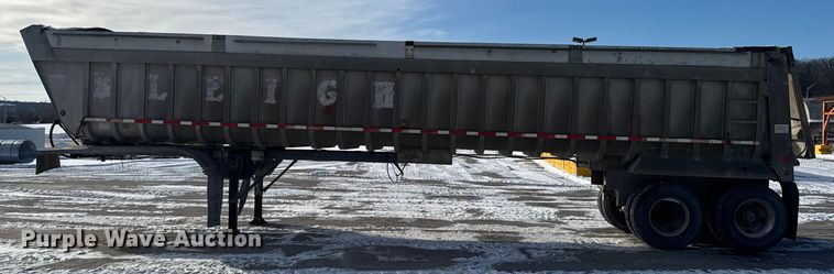 image for item EA2302 2001 Fruehuaf end dump trailer