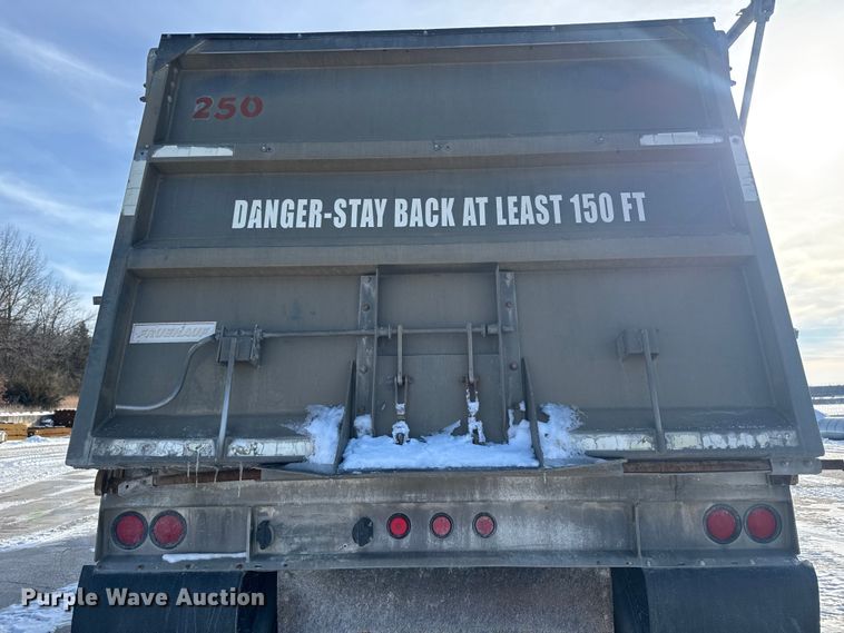 image for item EA2302 2001 Fruehuaf end dump trailer