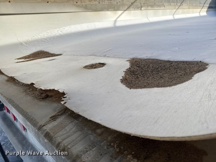 image for item EA2302 2001 Fruehuaf end dump trailer