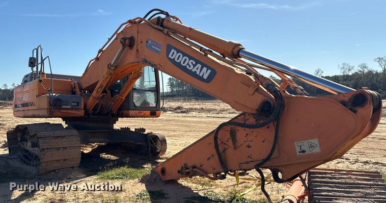 image for item EA7193 2012 Doosan DX350LC-3 excavator