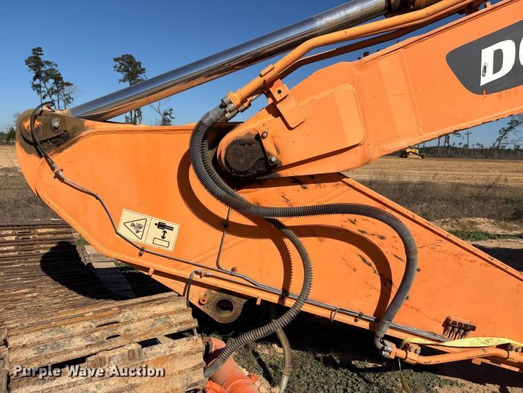 image for item EA7193 2012 Doosan DX350LC-3 excavator