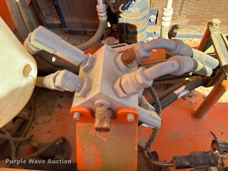 image for item EA7193 2012 Doosan DX350LC-3 excavator