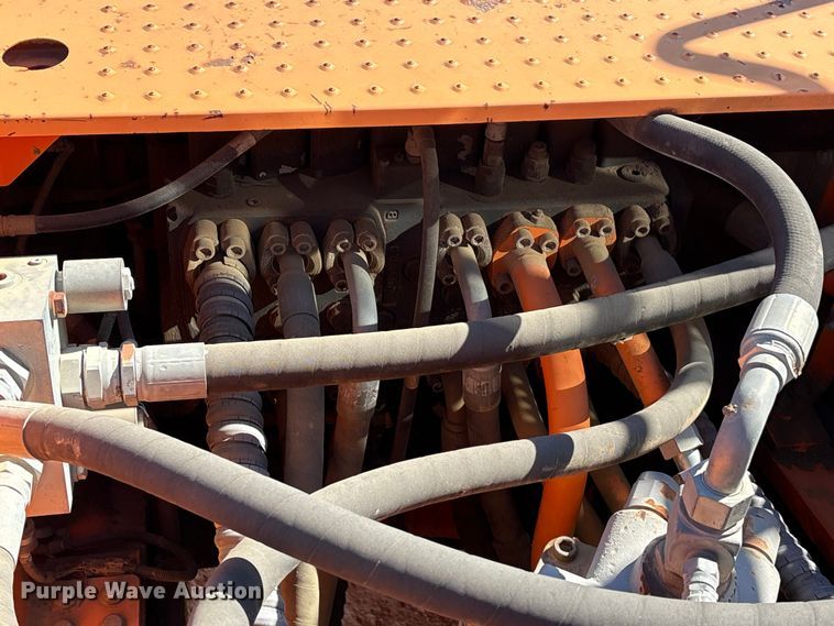 image for item EA7193 2012 Doosan DX350LC-3 excavator