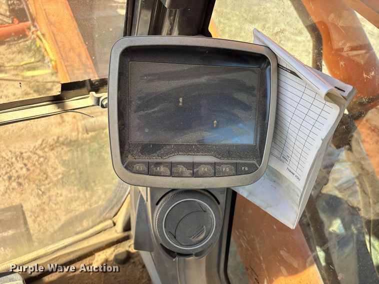 image for item EA7193 2012 Doosan DX350LC-3 excavator