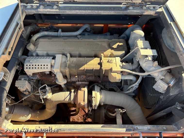 image for item EA7193 2012 Doosan DX350LC-3 excavator