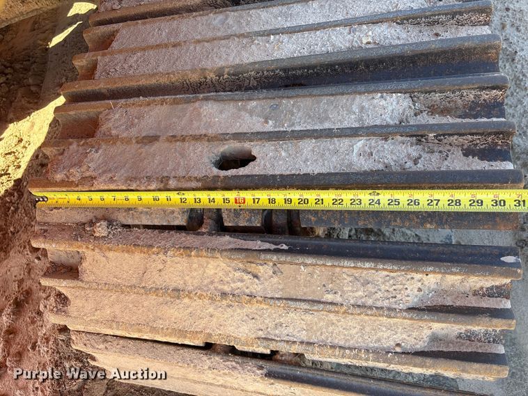 image for item EA7193 2012 Doosan DX350LC-3 excavator