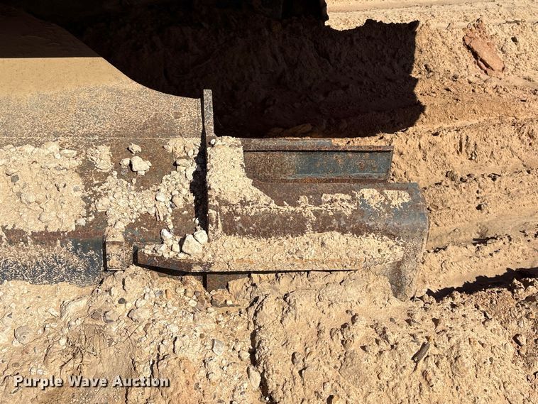 image for item EA7193 2012 Doosan DX350LC-3 excavator