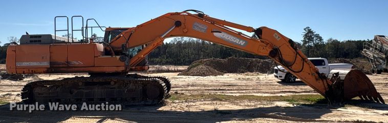 image for item EA7194 2012 Doosan DX350LC-3 excavator