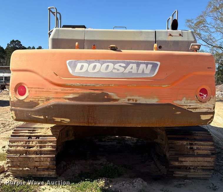 image for item EA7194 2012 Doosan DX350LC-3 excavator