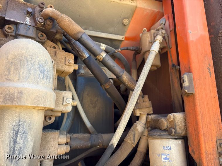 image for item EA7194 2012 Doosan DX350LC-3 excavator