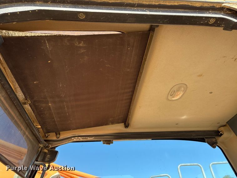 image for item EA7194 2012 Doosan DX350LC-3 excavator