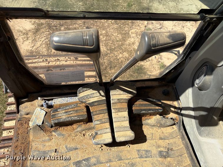 image for item EA7194 2012 Doosan DX350LC-3 excavator