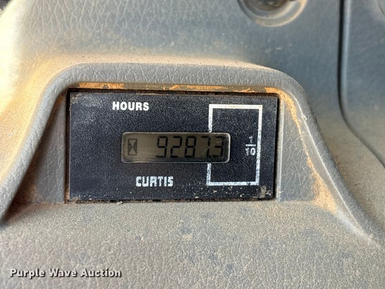 image for item EA7194 2012 Doosan DX350LC-3 excavator