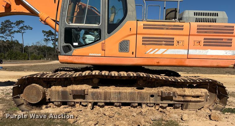 image for item EA7194 2012 Doosan DX350LC-3 excavator