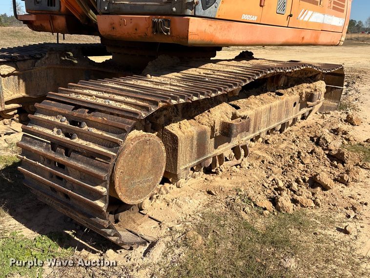 image for item EA7194 2012 Doosan DX350LC-3 excavator