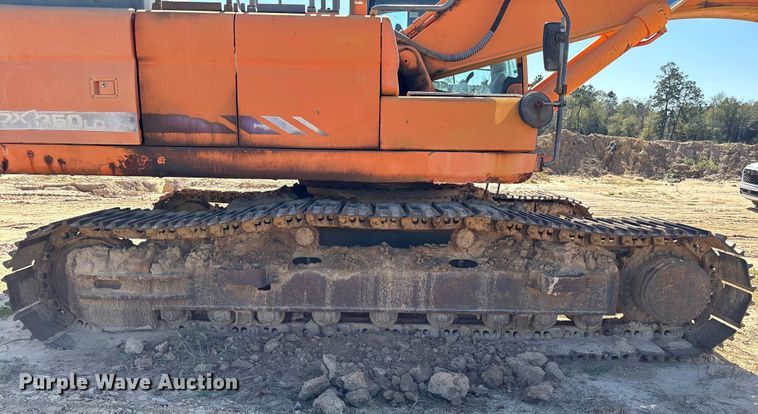 image for item EA7194 2012 Doosan DX350LC-3 excavator