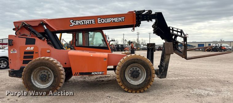 image for item EA7195 2017 JLG 10054 telehandler