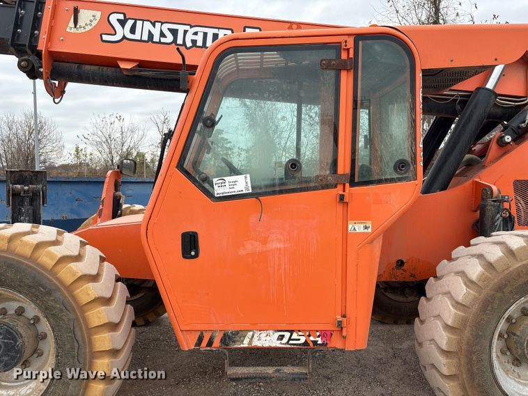 image for item EA7195 2017 JLG 10054 telehandler