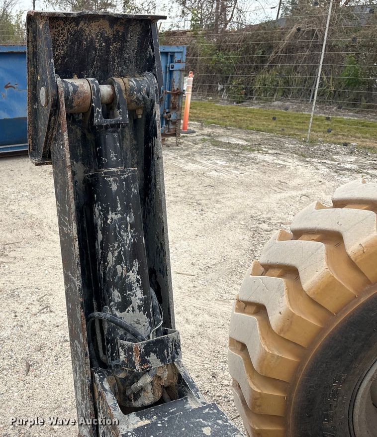 image for item EA7195 2017 JLG 10054 telehandler