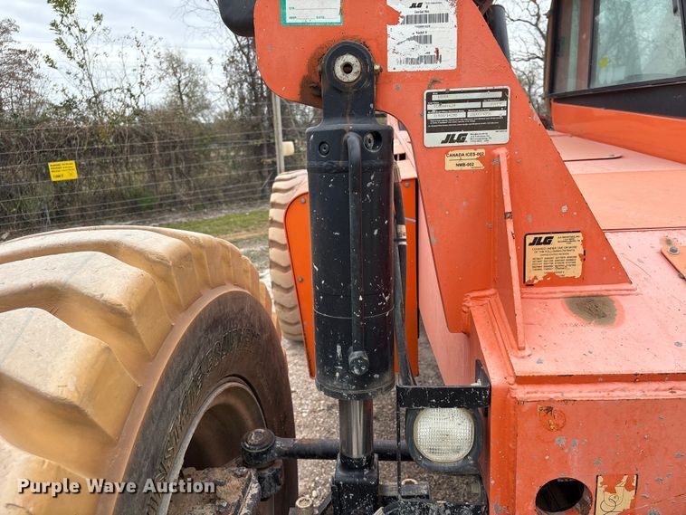 image for item EA7195 2017 JLG 10054 telehandler
