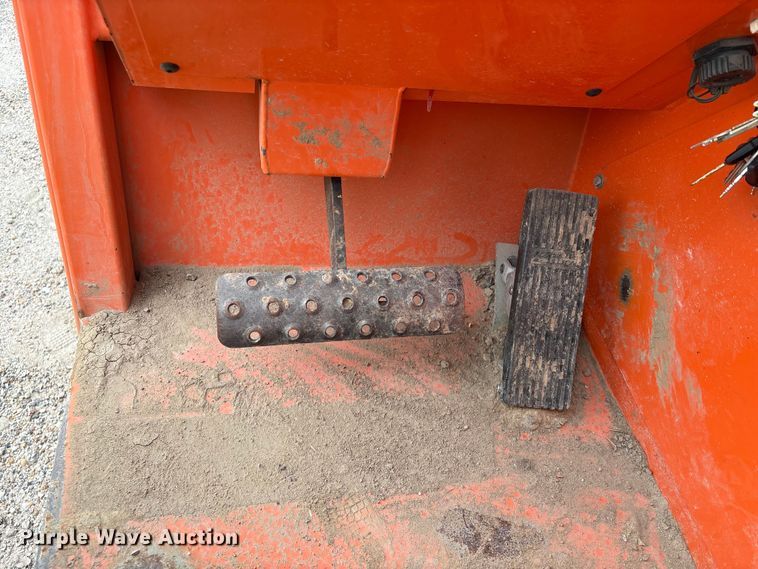 image for item EA7195 2017 JLG 10054 telehandler