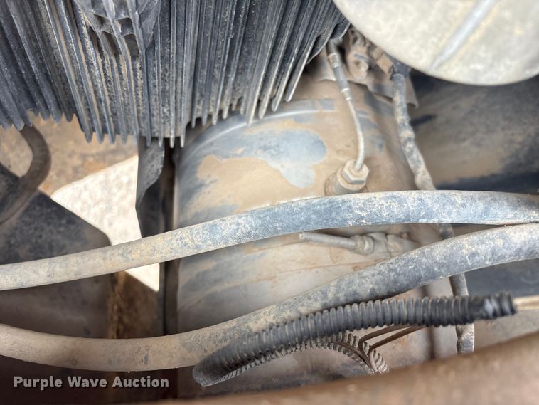 image for item EA7195 2017 JLG 10054 telehandler