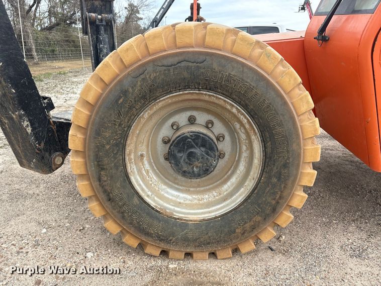 image for item EA7195 2017 JLG 10054 telehandler
