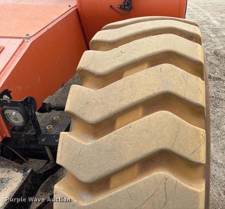 image for item EA7195 2017 JLG 10054 telehandler