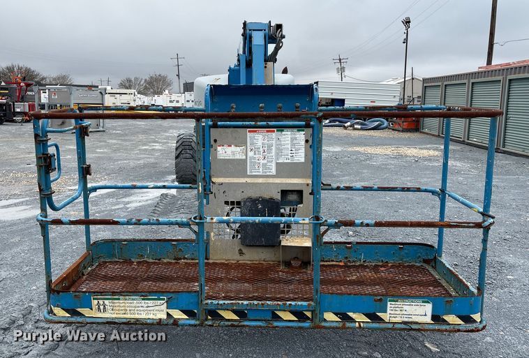 image for item EA7212 2015 Genie Z-80/60 boom lift