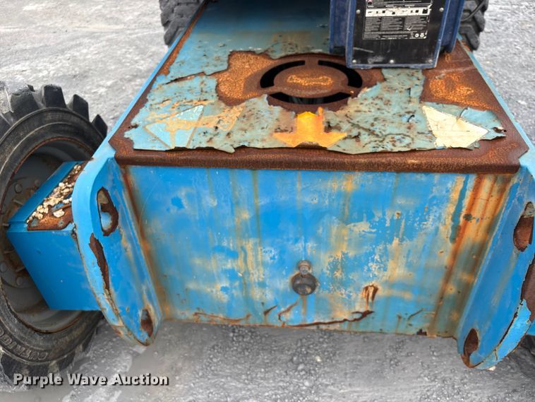 image for item EA7212 2015 Genie Z-80/60 boom lift