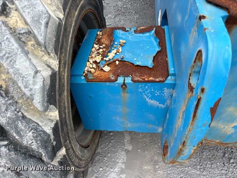 image for item EA7212 2015 Genie Z-80/60 boom lift