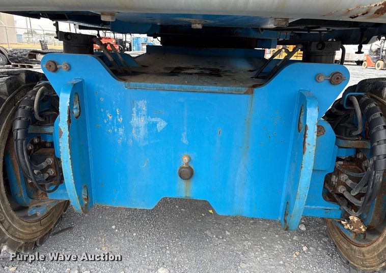image for item EA7212 2015 Genie Z-80/60 boom lift