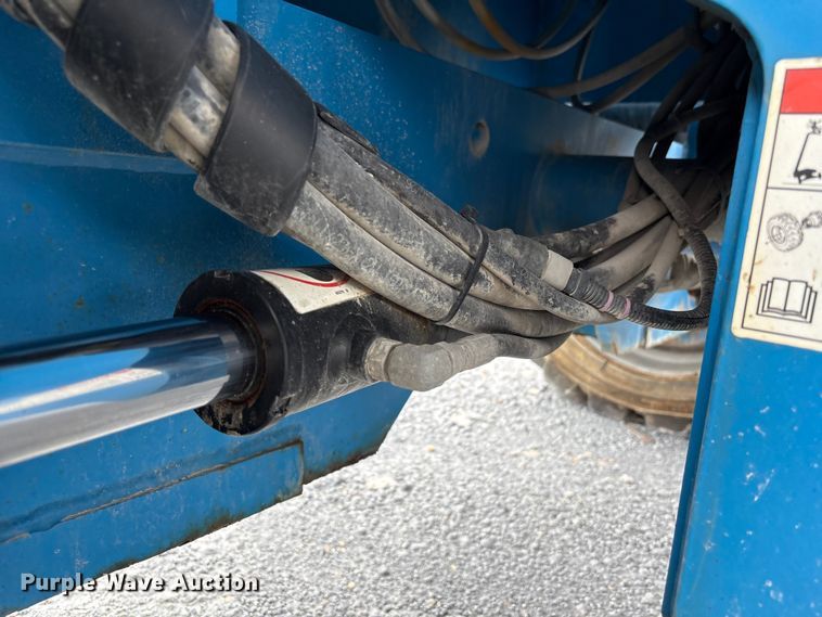 image for item EA7212 2015 Genie Z-80/60 boom lift