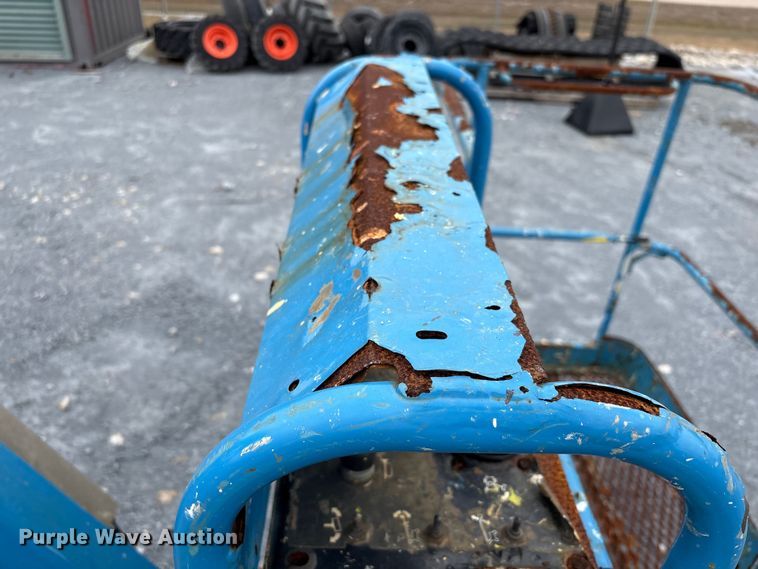 image for item EA7212 2015 Genie Z-80/60 boom lift