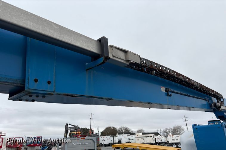 image for item EA7212 2015 Genie Z-80/60 boom lift
