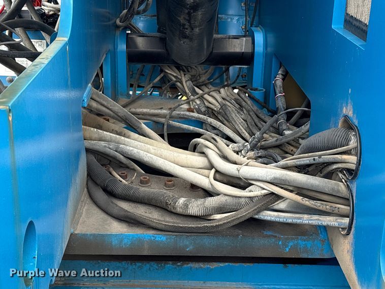 image for item EA7212 2015 Genie Z-80/60 boom lift