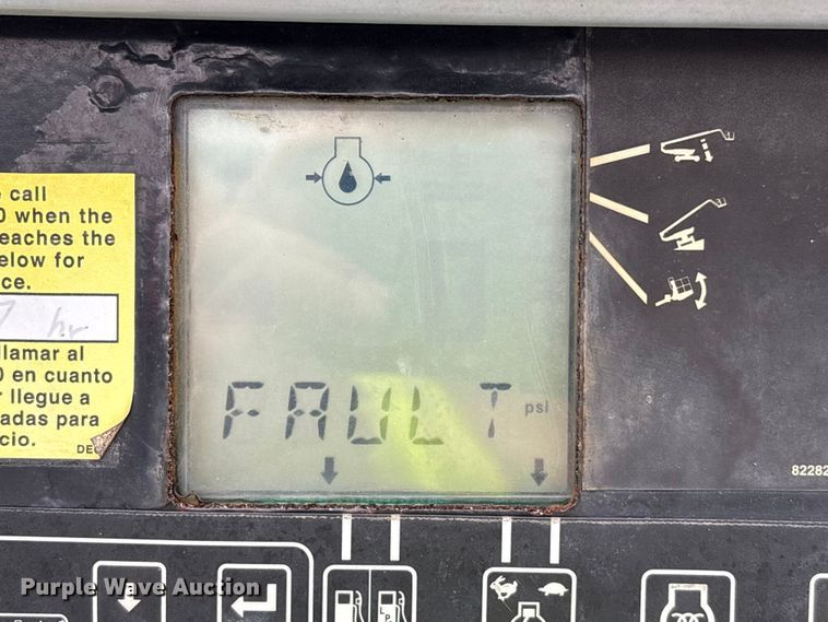 image for item EA7212 2015 Genie Z-80/60 boom lift