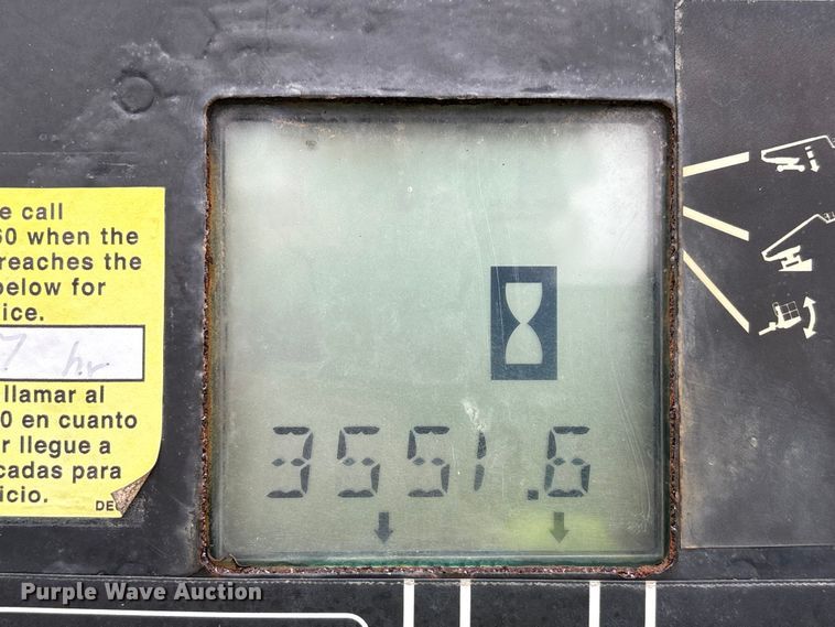 image for item EA7212 2015 Genie Z-80/60 boom lift