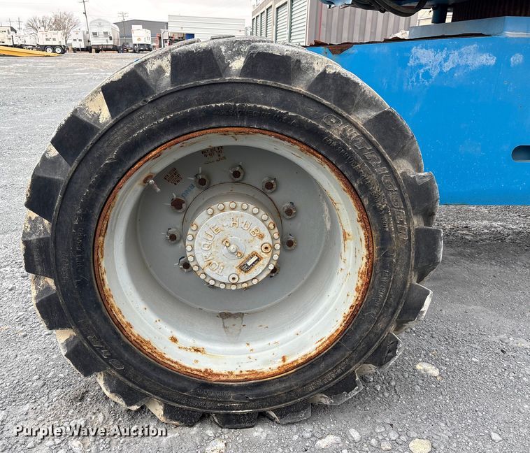 image for item EA7212 2015 Genie Z-80/60 boom lift