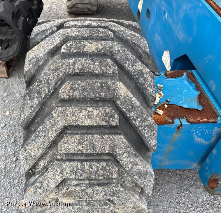 image for item EA7212 2015 Genie Z-80/60 boom lift