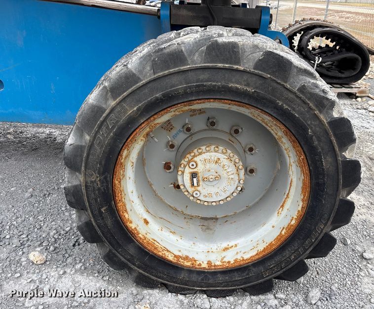 image for item EA7212 2015 Genie Z-80/60 boom lift