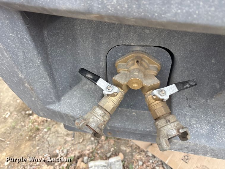 image for item EA7919 2018 Atlas XAS185KD7t4UR-7CW air compressor