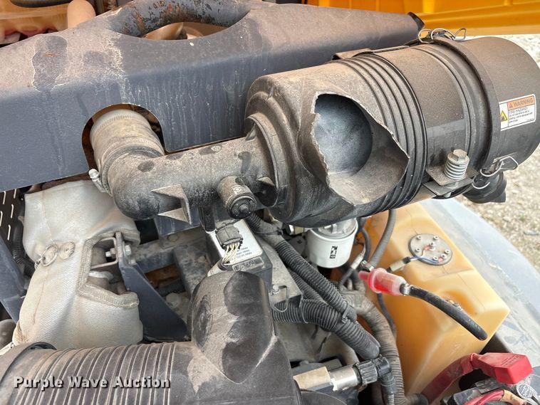 image for item EA7919 2018 Atlas XAS185KD7t4UR-7CW air compressor