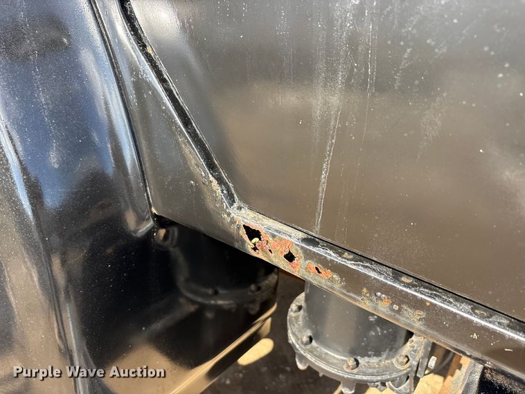 image for item EA7920 1991 International 3800 Crew Cab flatbed truck