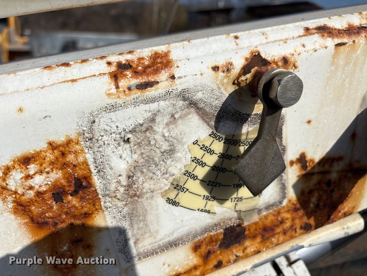 image for item EA7921 2009 Chevrolet C5500 Crew Cab utility / service truck