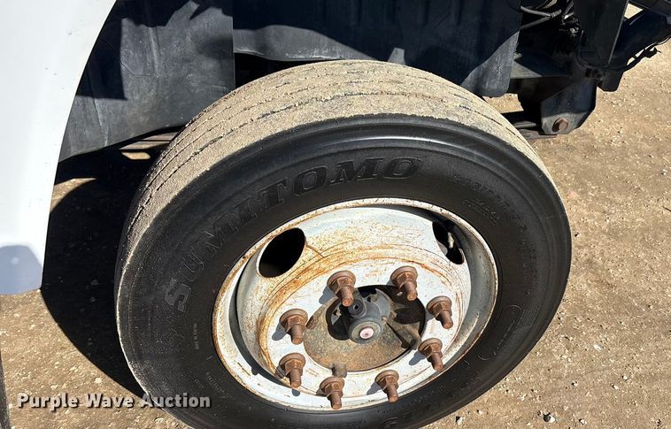 image for item EA7921 2009 Chevrolet C5500 Crew Cab utility / service truck