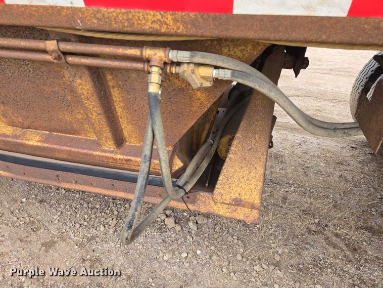 image for item EB1232 1980 Fruehauf bottom dump pup trailer