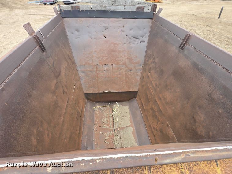 image for item EB1232 1980 Fruehauf bottom dump pup trailer