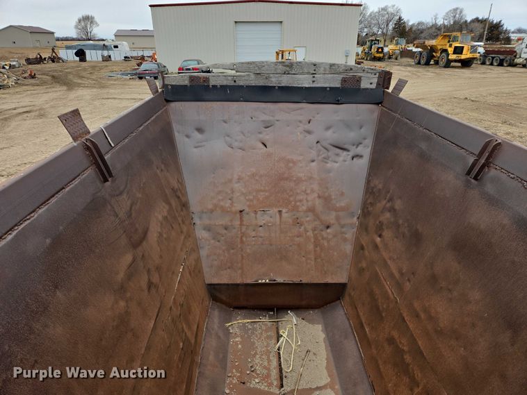 image for item EB1232 1980 Fruehauf bottom dump pup trailer